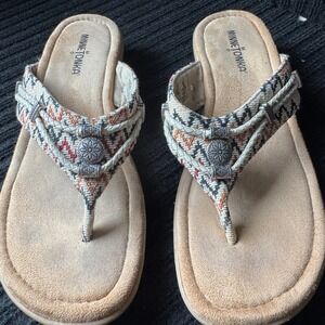 Minnetonka Womens Multi Color Fabric Thong Sandals Size 9 Boho Geometric 5909288